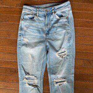 American Eagle Mom Straight Jean, size 2.  Like New.